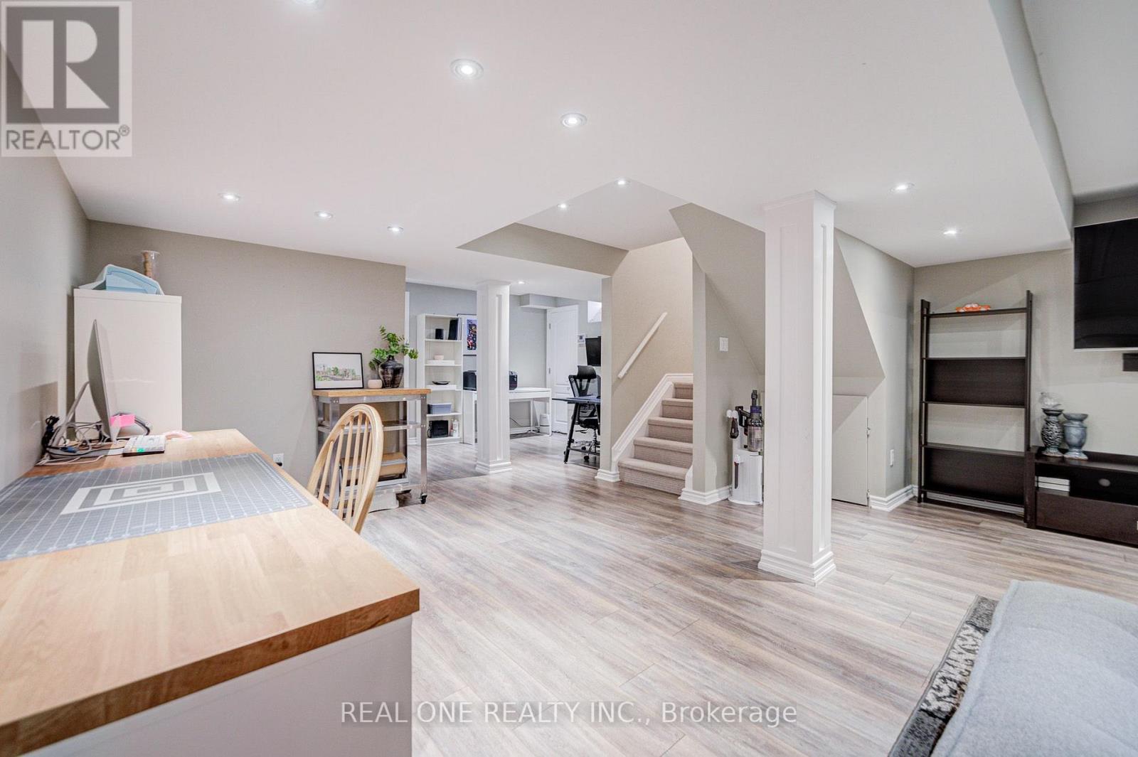 2463 PARKGLEN AVENUE - 40
