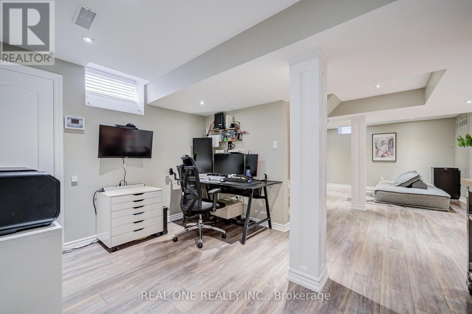 2463 PARKGLEN AVENUE - 41