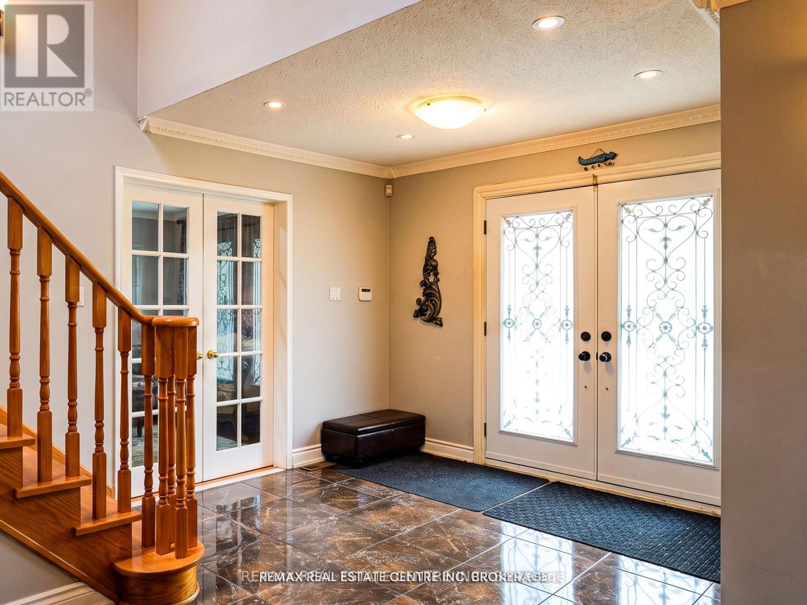 4449 IDLEWILDE CRESCENT - 11