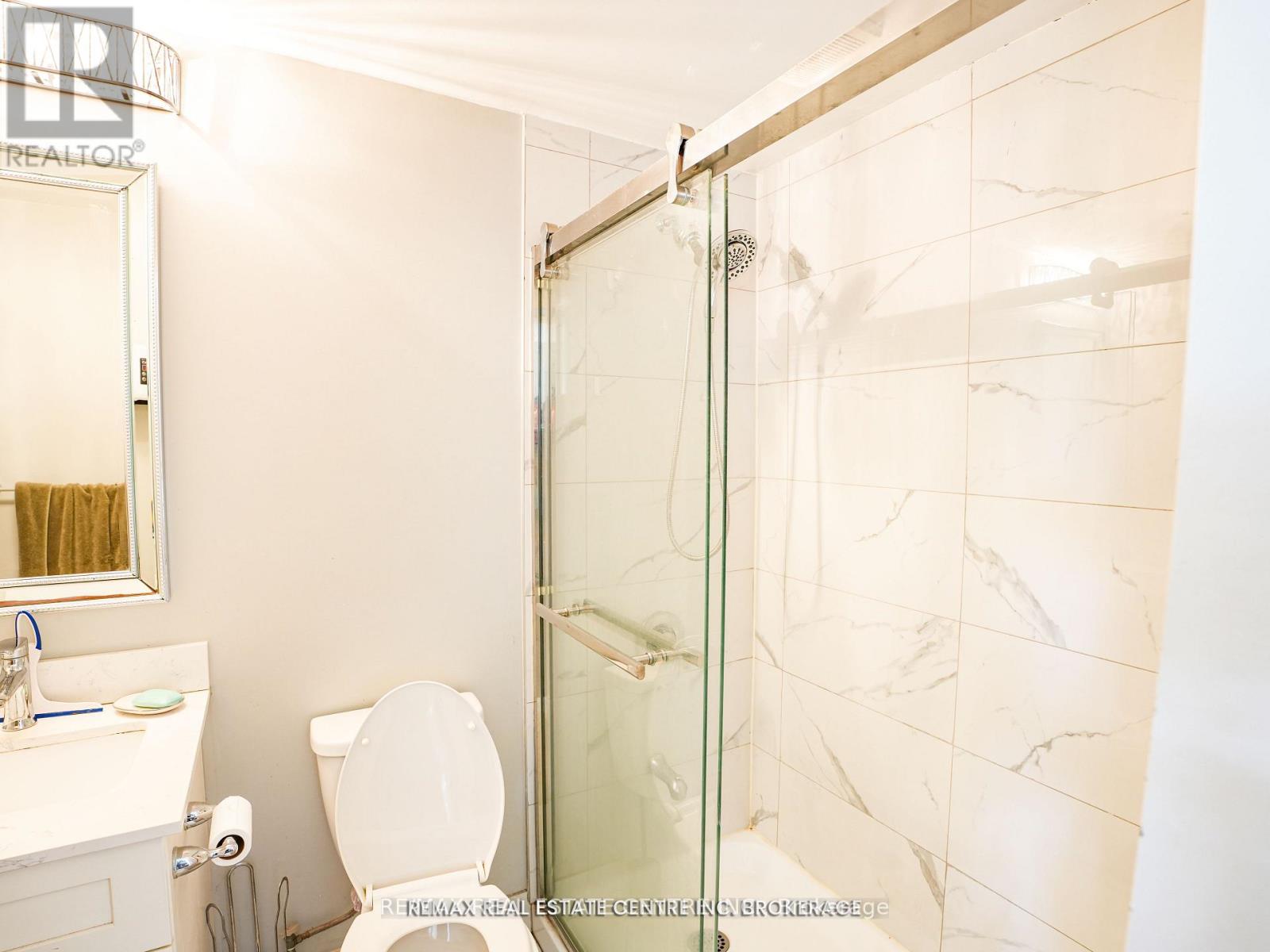 4449 IDLEWILDE CRESCENT - 23
