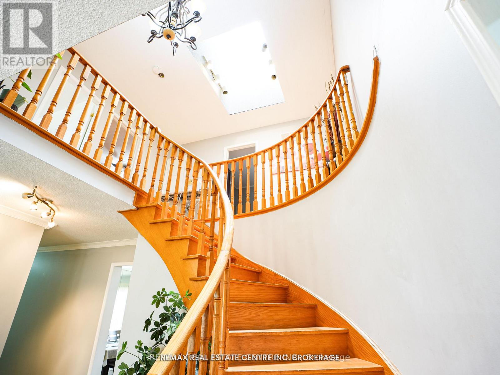 4449 IDLEWILDE CRESCENT - 12