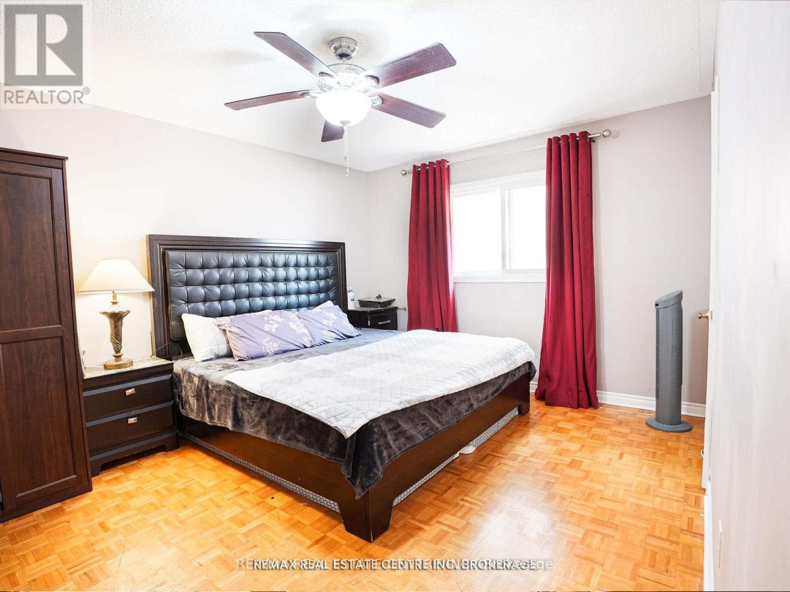 4449 IDLEWILDE CRESCENT - 31