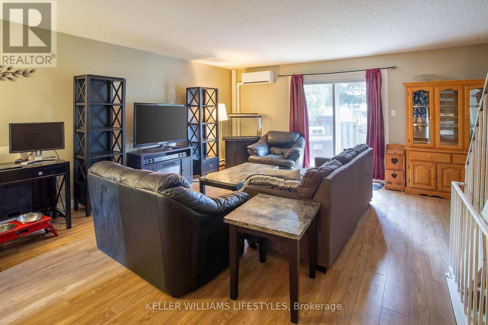 120 MONMORE ROAD - 4