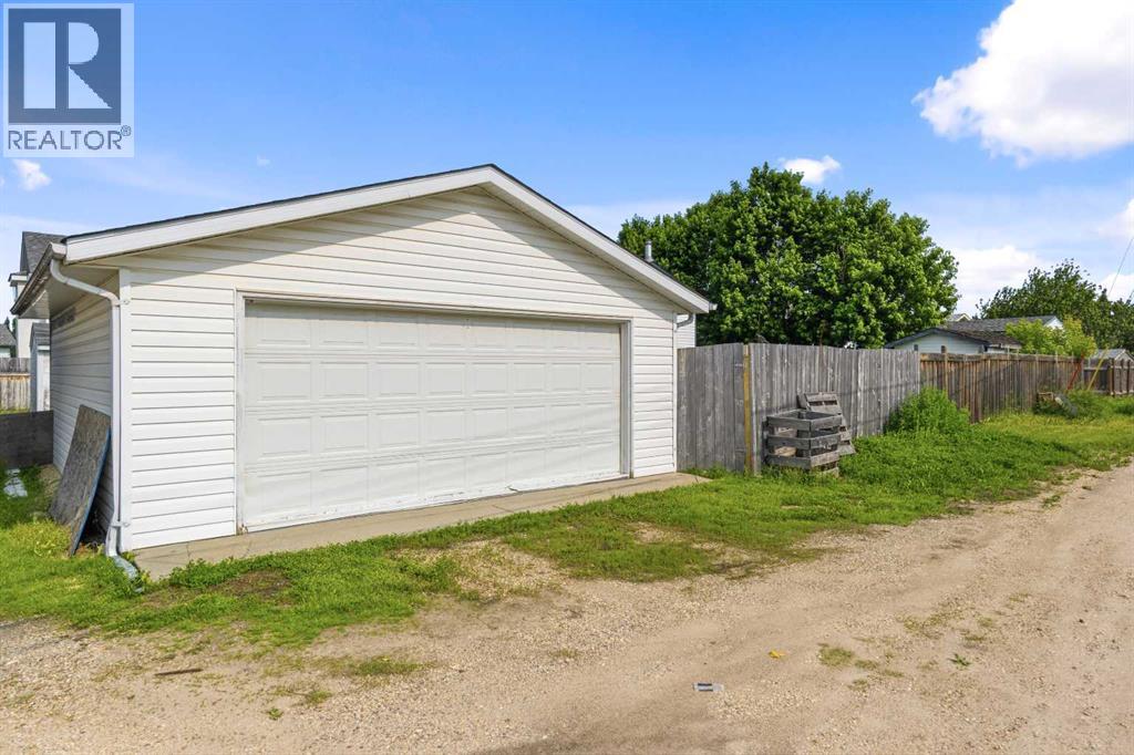 38 Stephens Crescent - 2