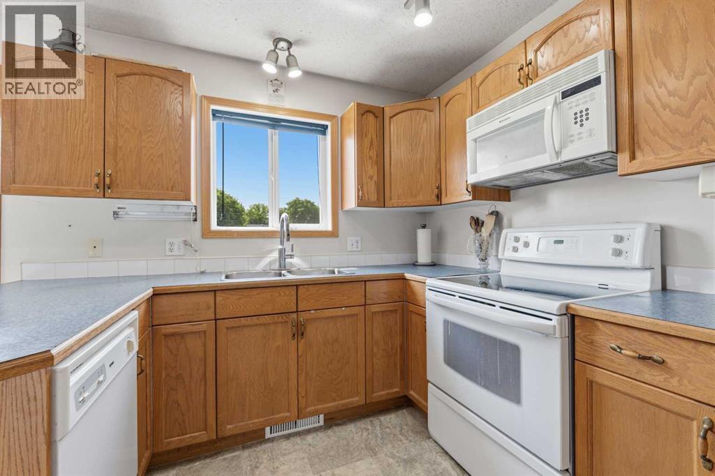 38 Stephens Crescent - 12