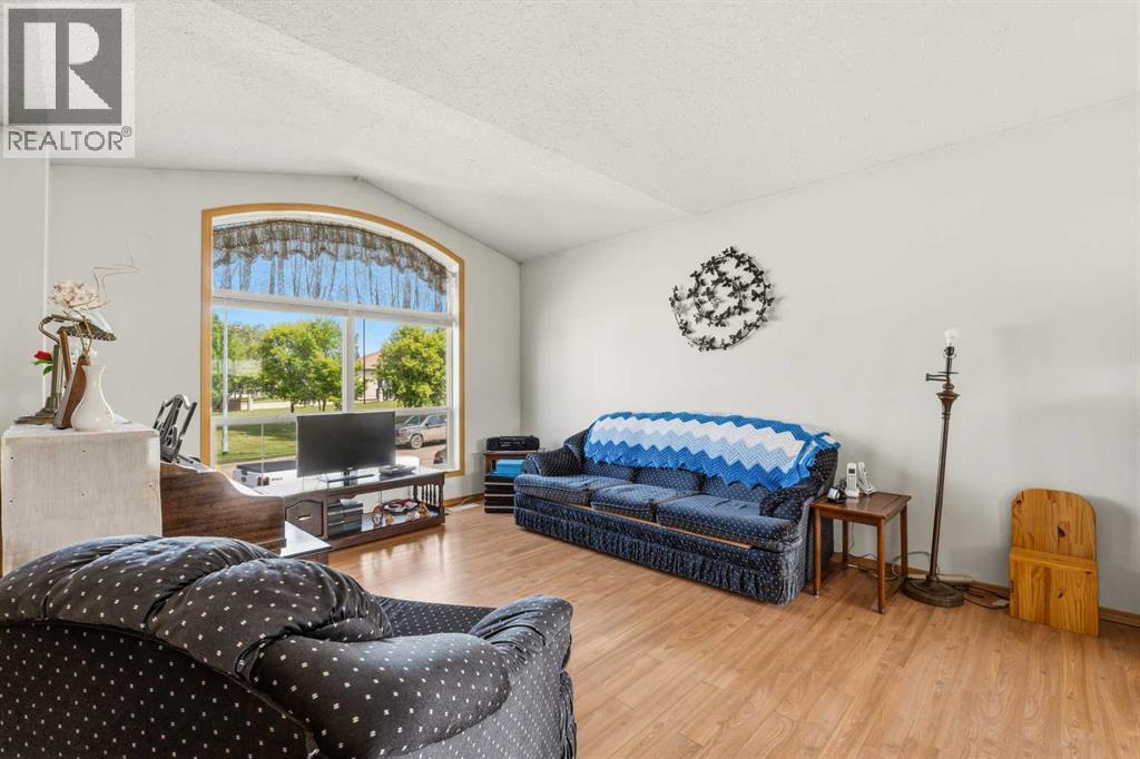 38 Stephens Crescent - 8
