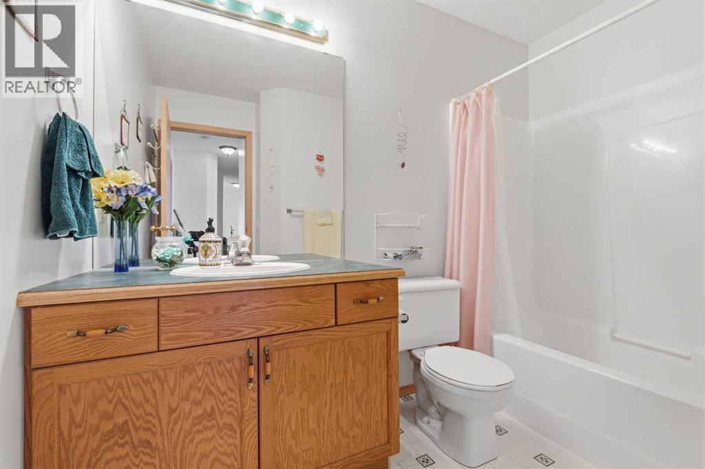 38 Stephens Crescent - 21