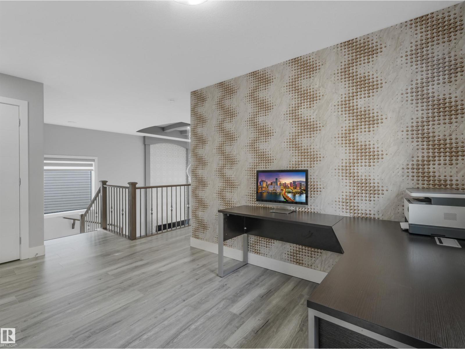 2412 14 AV NW - Image 25