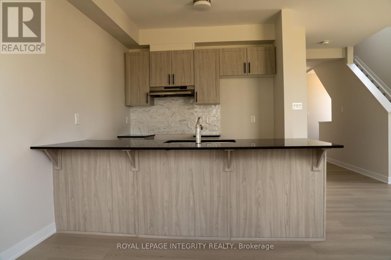 735 HAFLINGER ROW, Ottawa. Luxury613. By Peter Sagos - Image 6