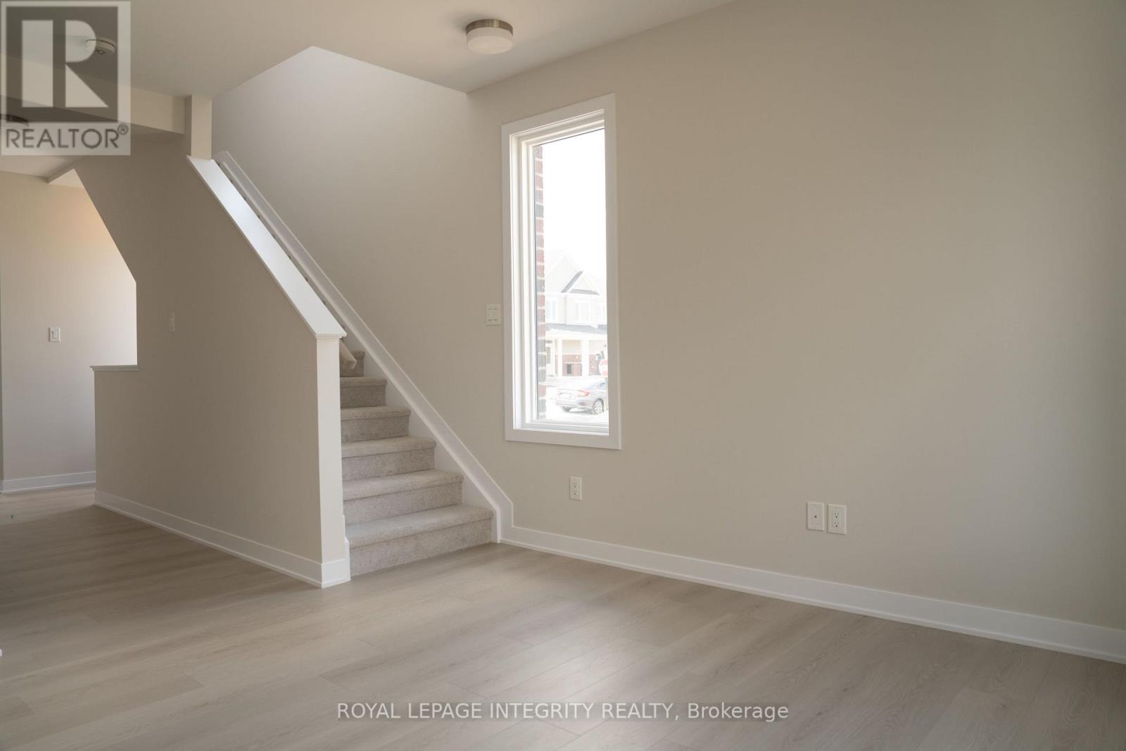 735 HAFLINGER ROW, Ottawa. Luxury613. By Peter Sagos - Image 9