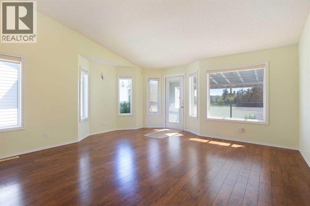 612 Riverside Boulevard NW - 12