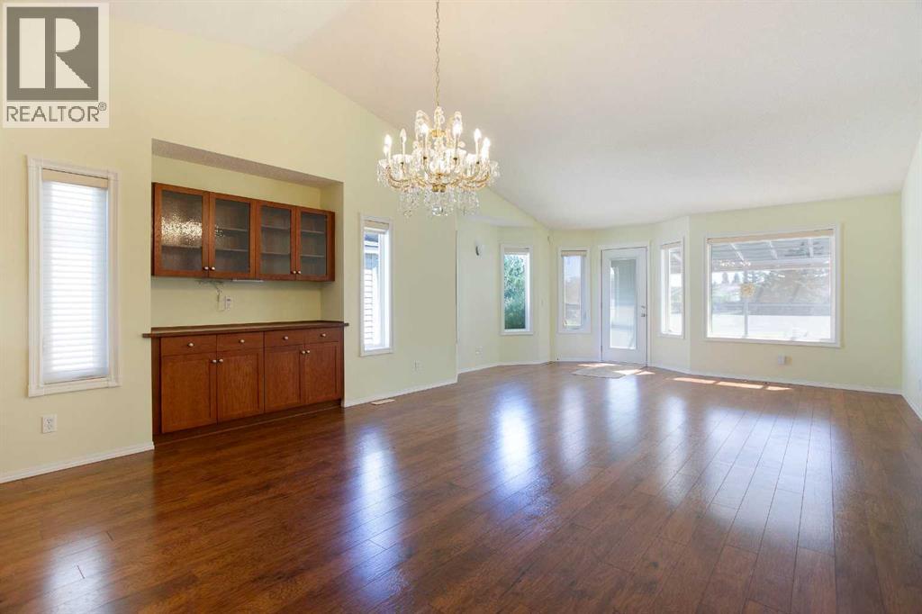 612 Riverside Boulevard NW - 10