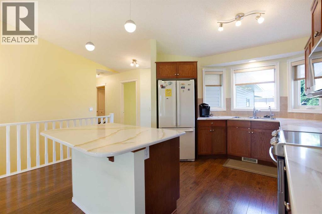 612 Riverside Boulevard NW - 6