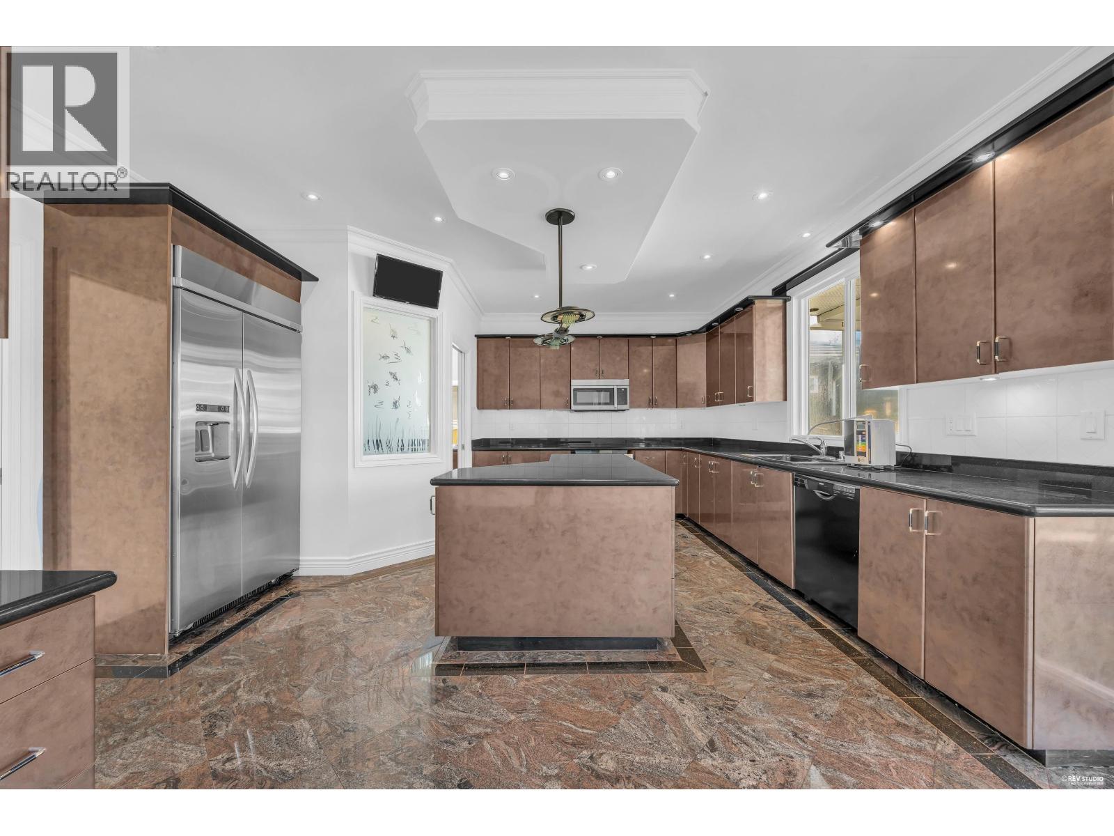 6091 SELMA AVENUE, Burnaby