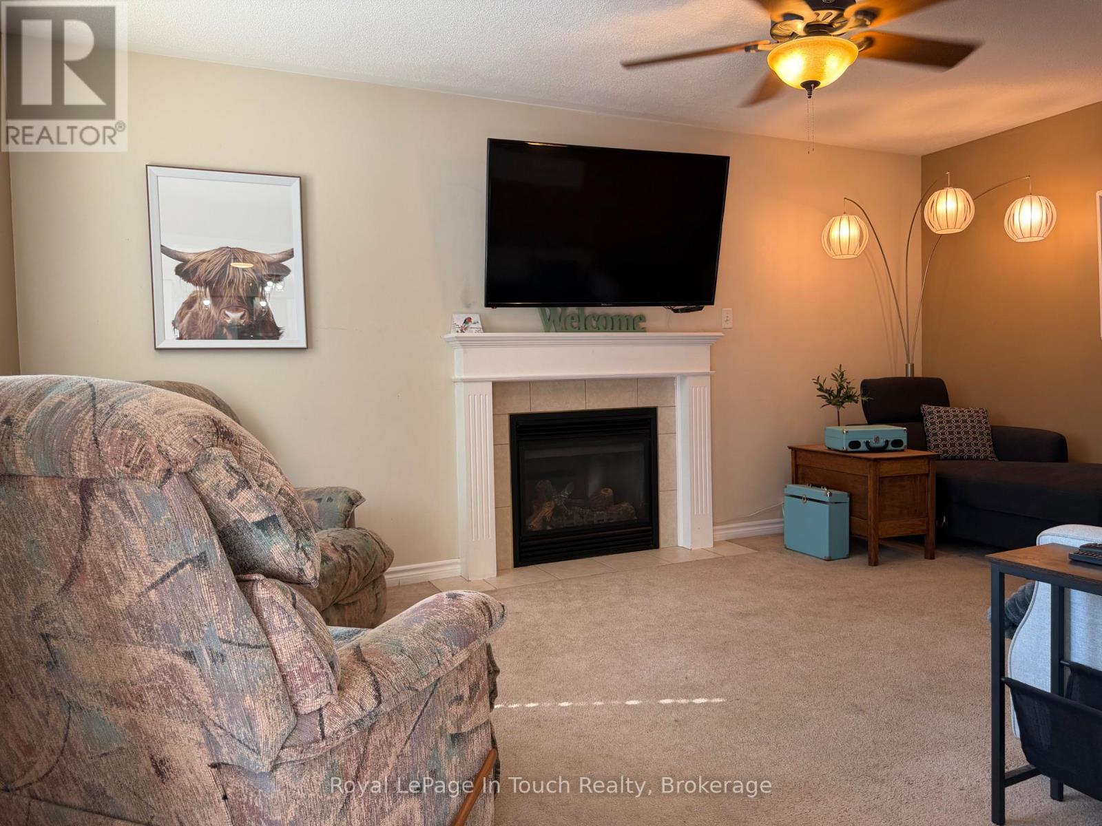384 KELLER DRIVE - Image 8