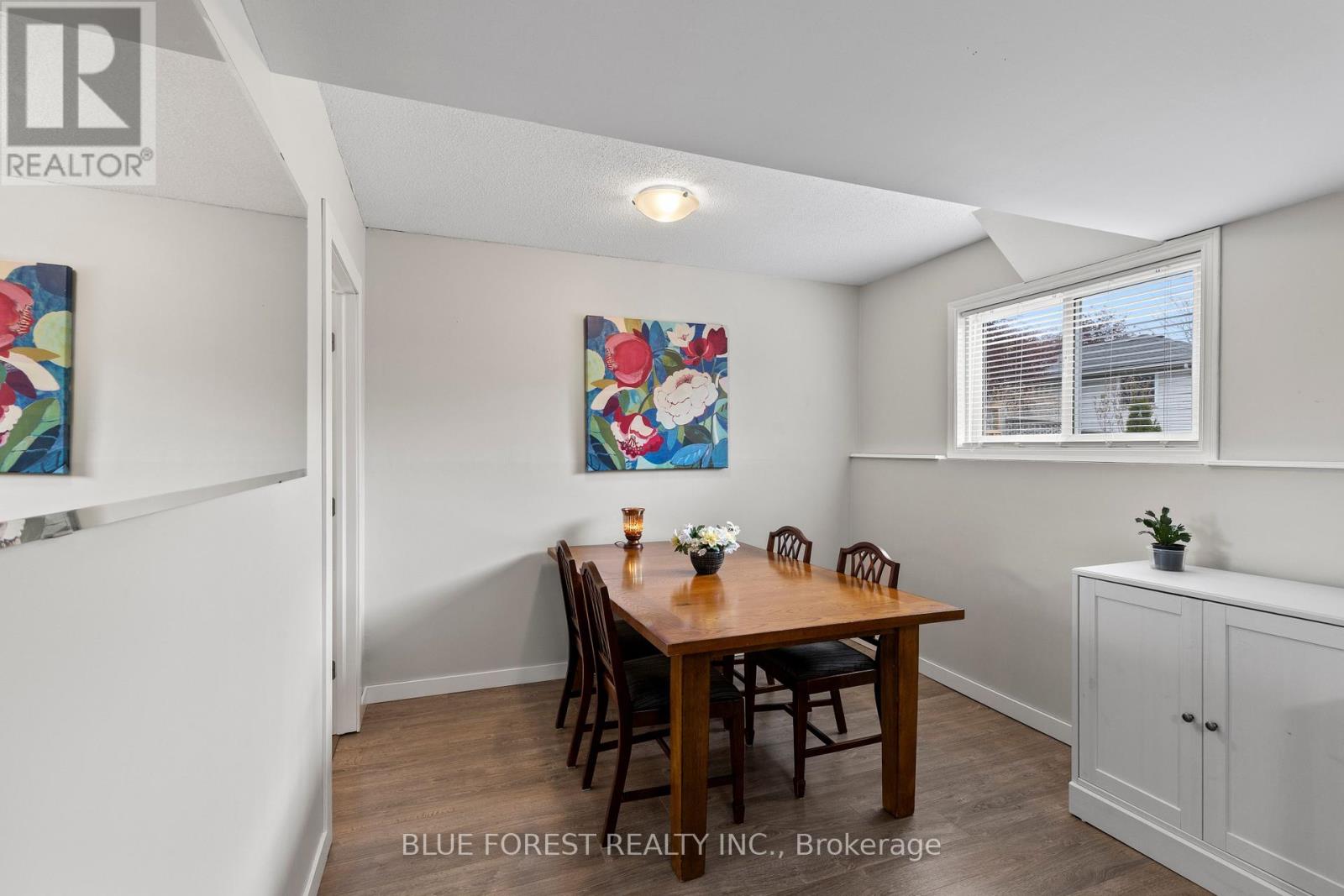 275 PORTSMOUTH CRESCENT E - 27
