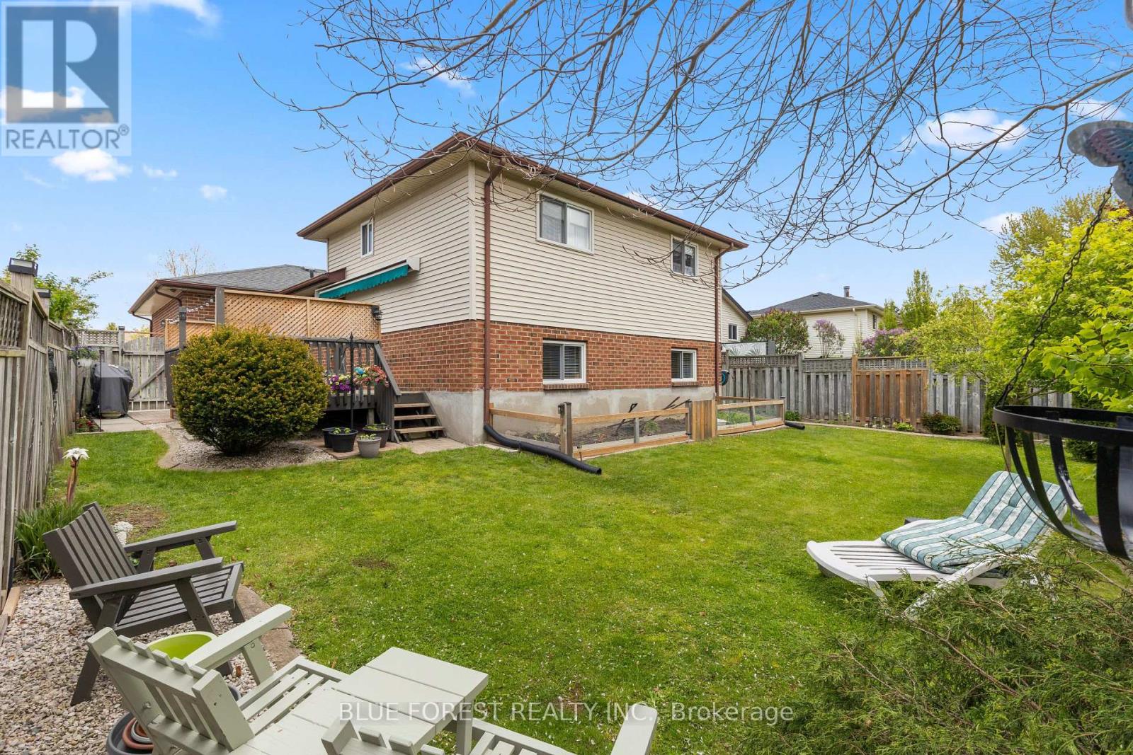 275 PORTSMOUTH CRESCENT E - 41