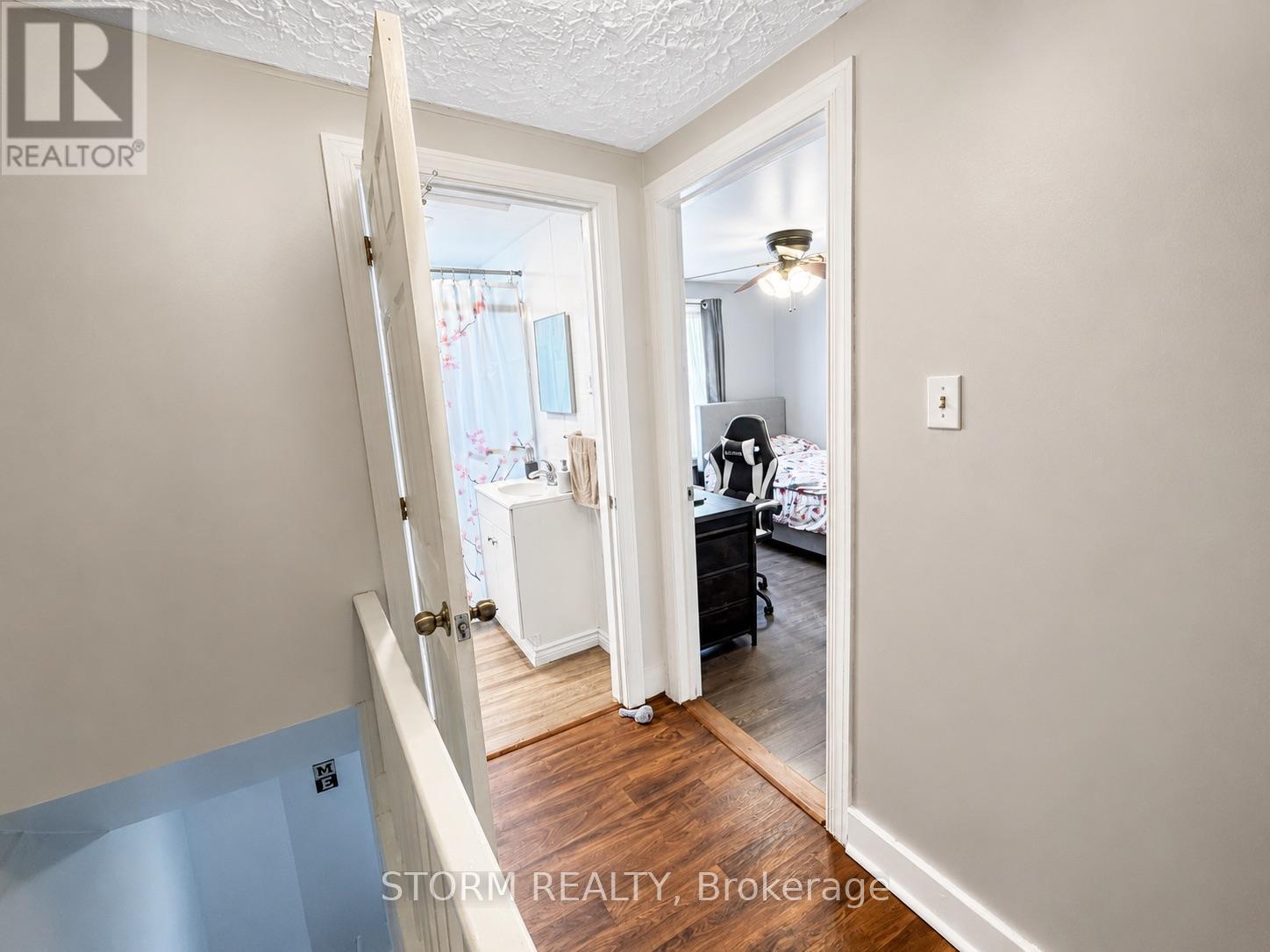 456 4TH STREET W - 19