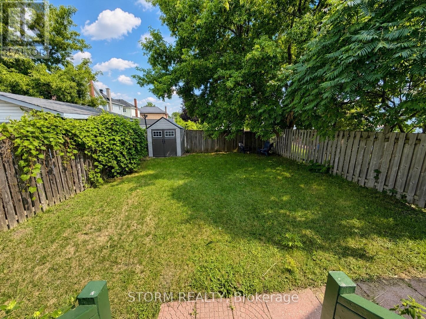 456 4TH STREET W - 26