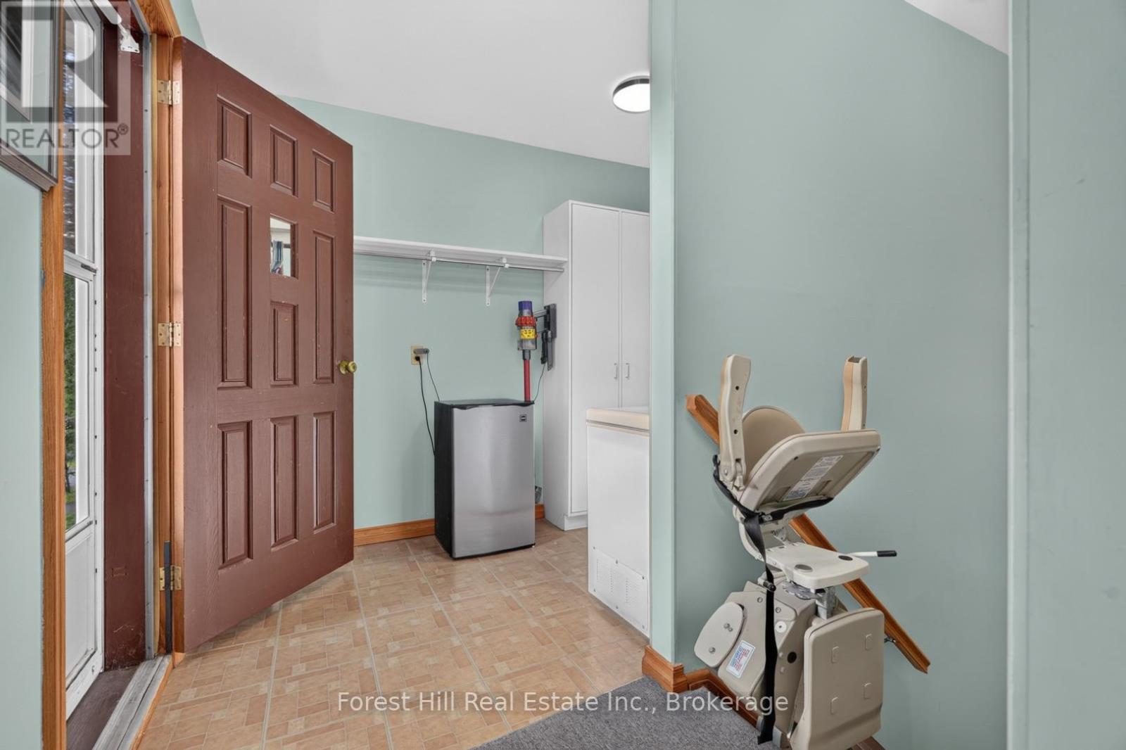 1117 MAIN STREET - Image 21