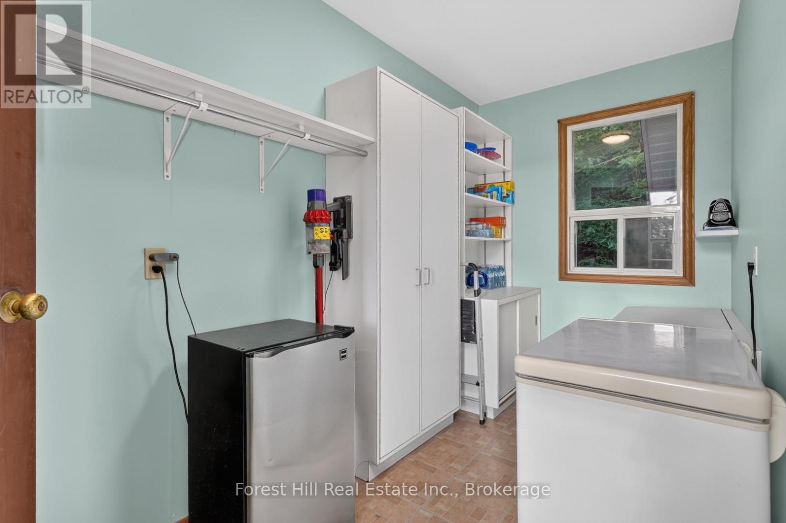 1117 MAIN STREET - Image 22