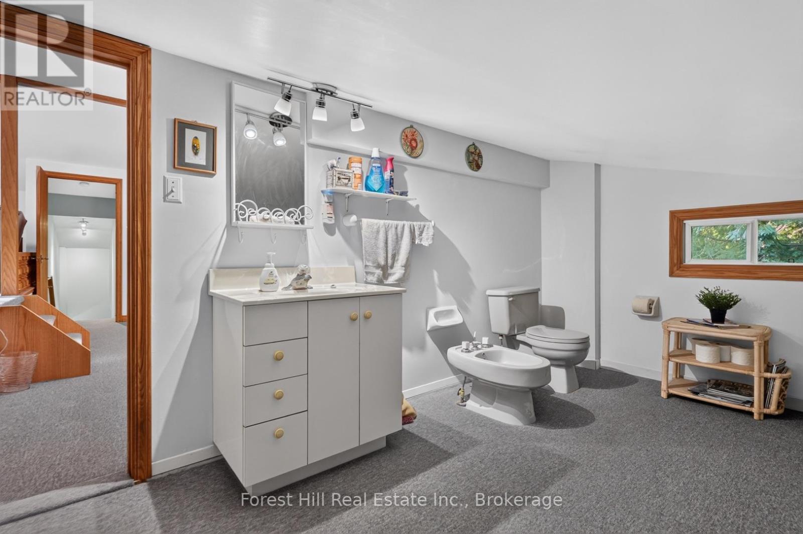 1117 MAIN STREET - Image 29