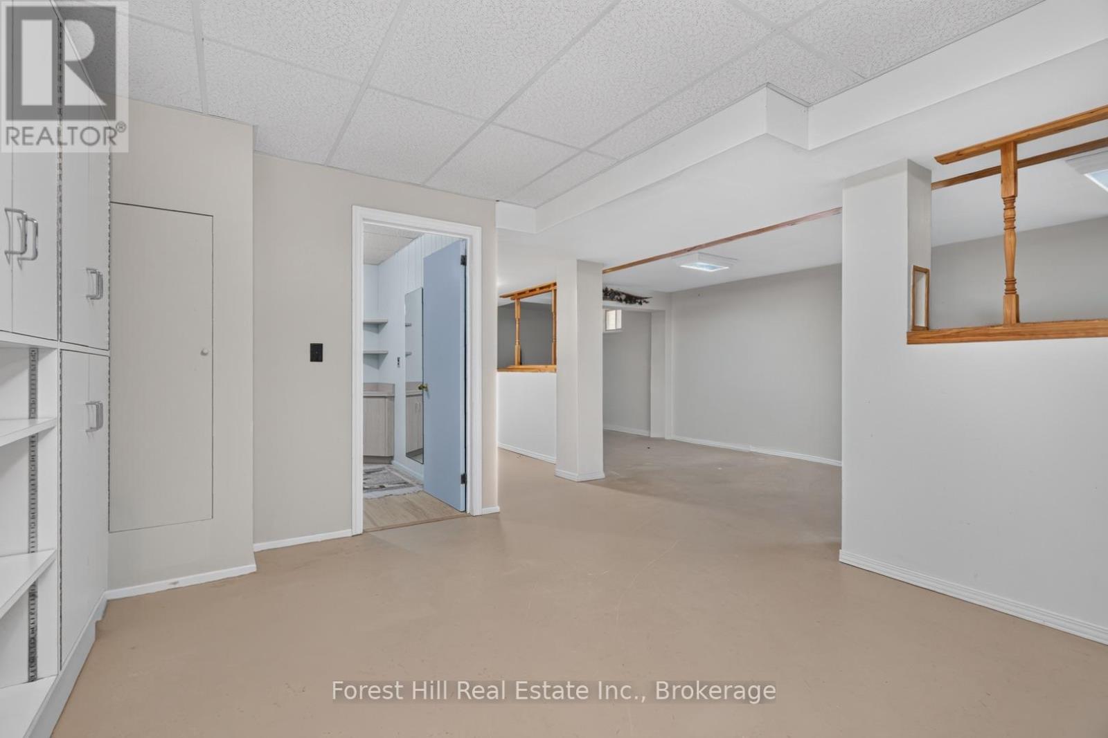 1117 MAIN STREET - Image 31