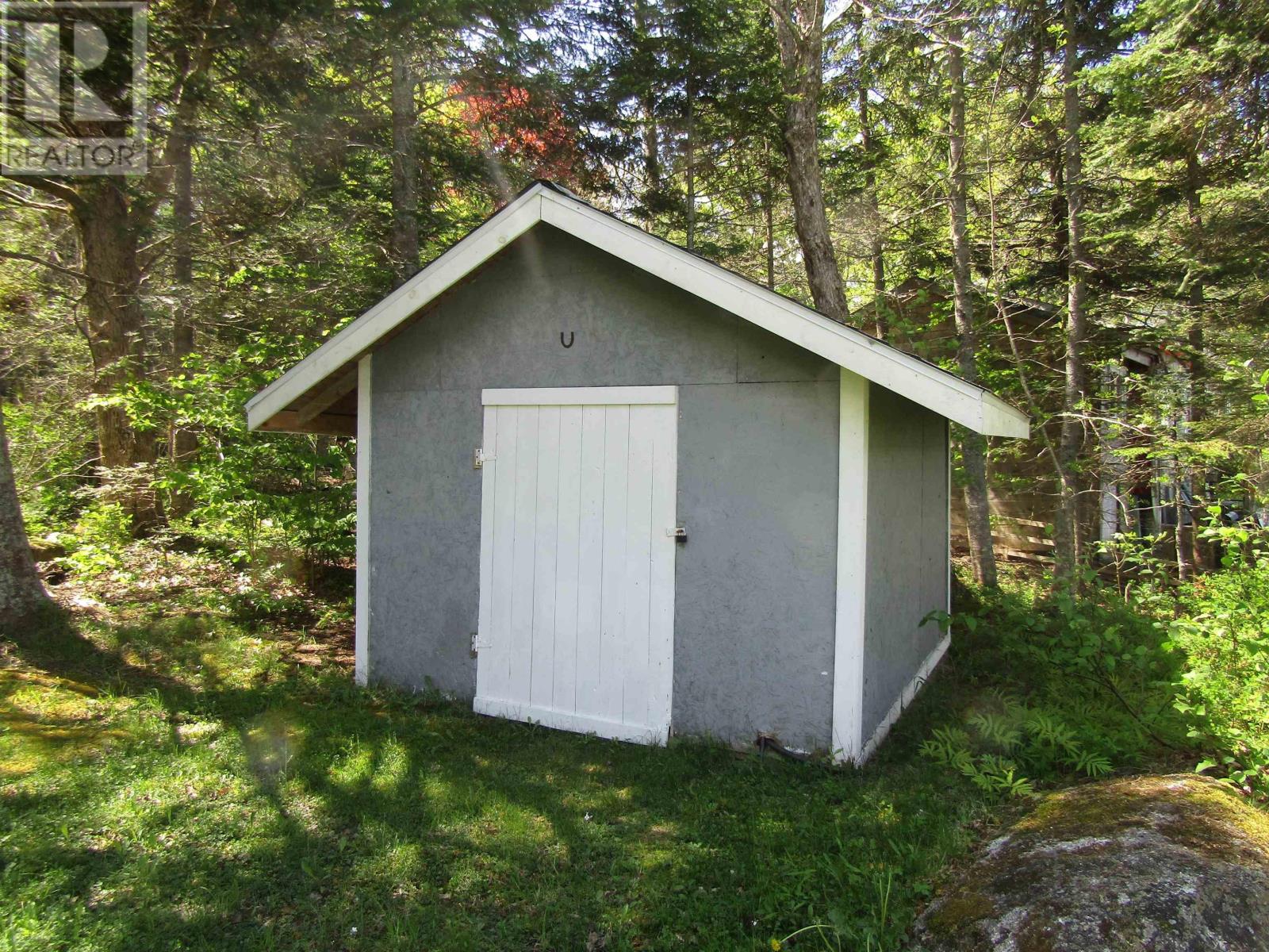 70 Sefferns Lake Drive - 17