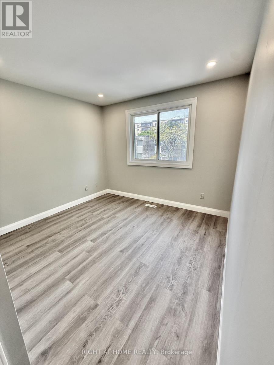 #24 7 VALE CARSE WAY - 28