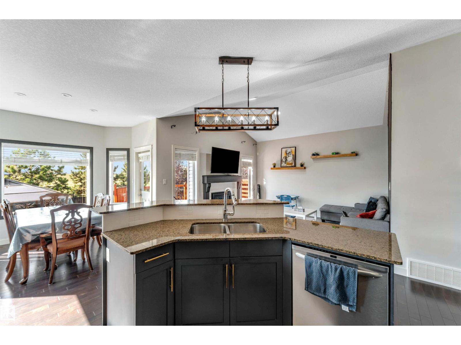 1920 69 St. SW - 36