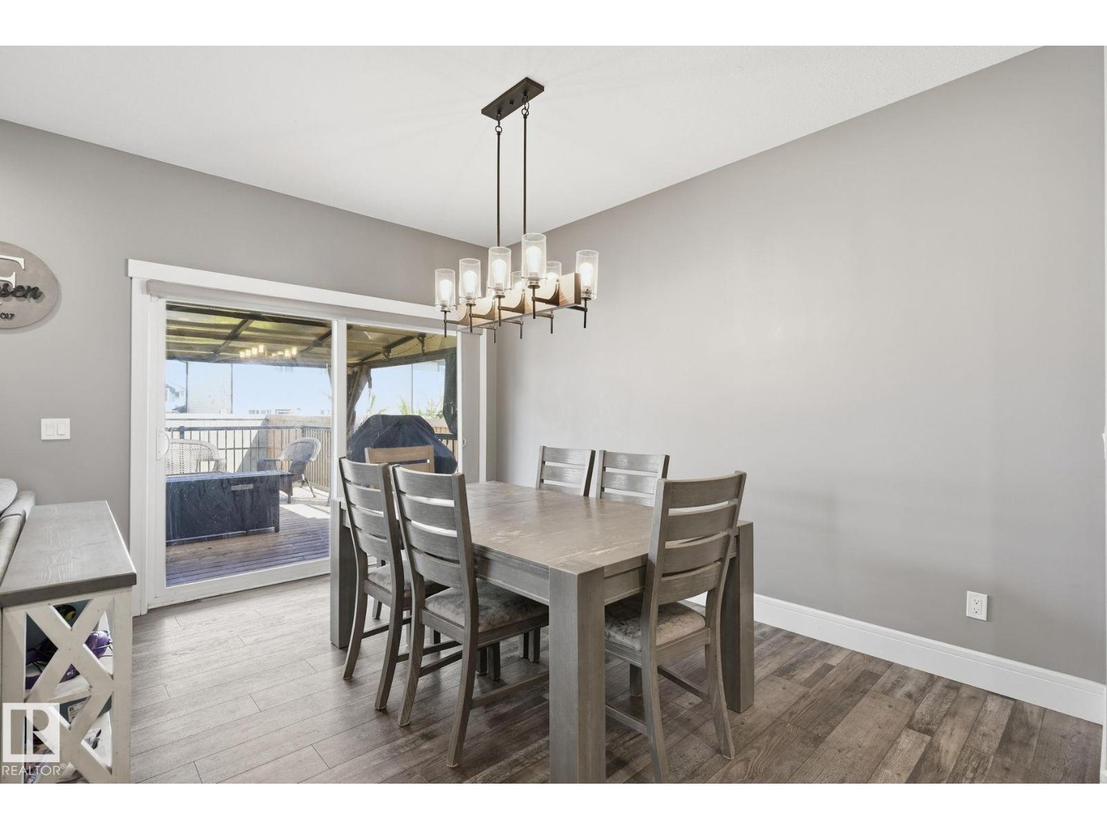 14 COPPERHAVEN DR - 14