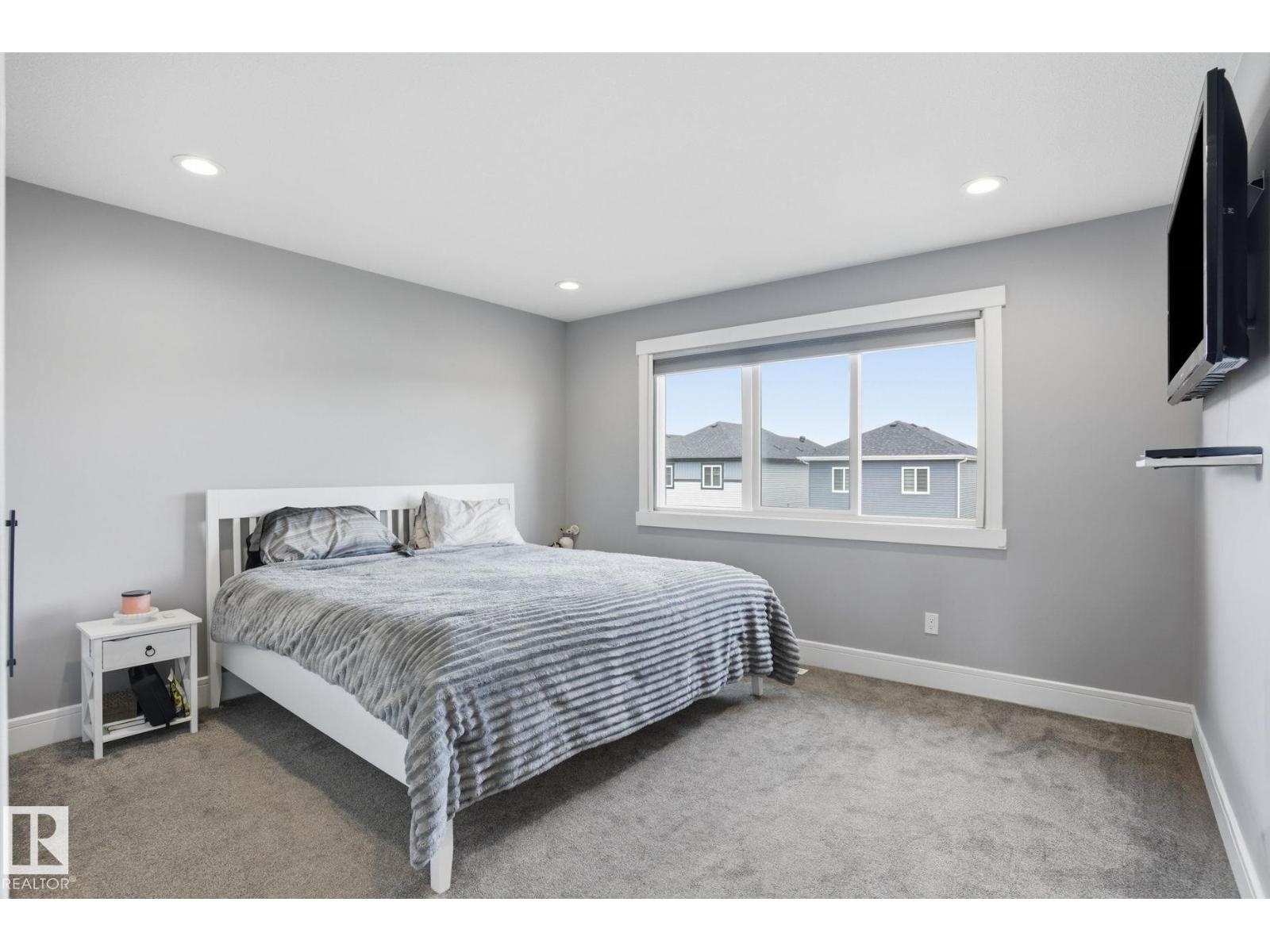 14 COPPERHAVEN DR - 16