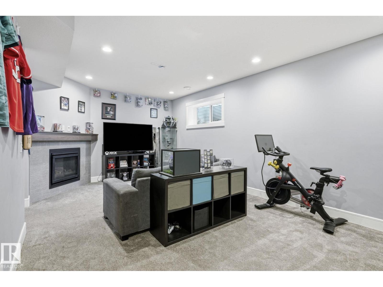 14 COPPERHAVEN DR - 28