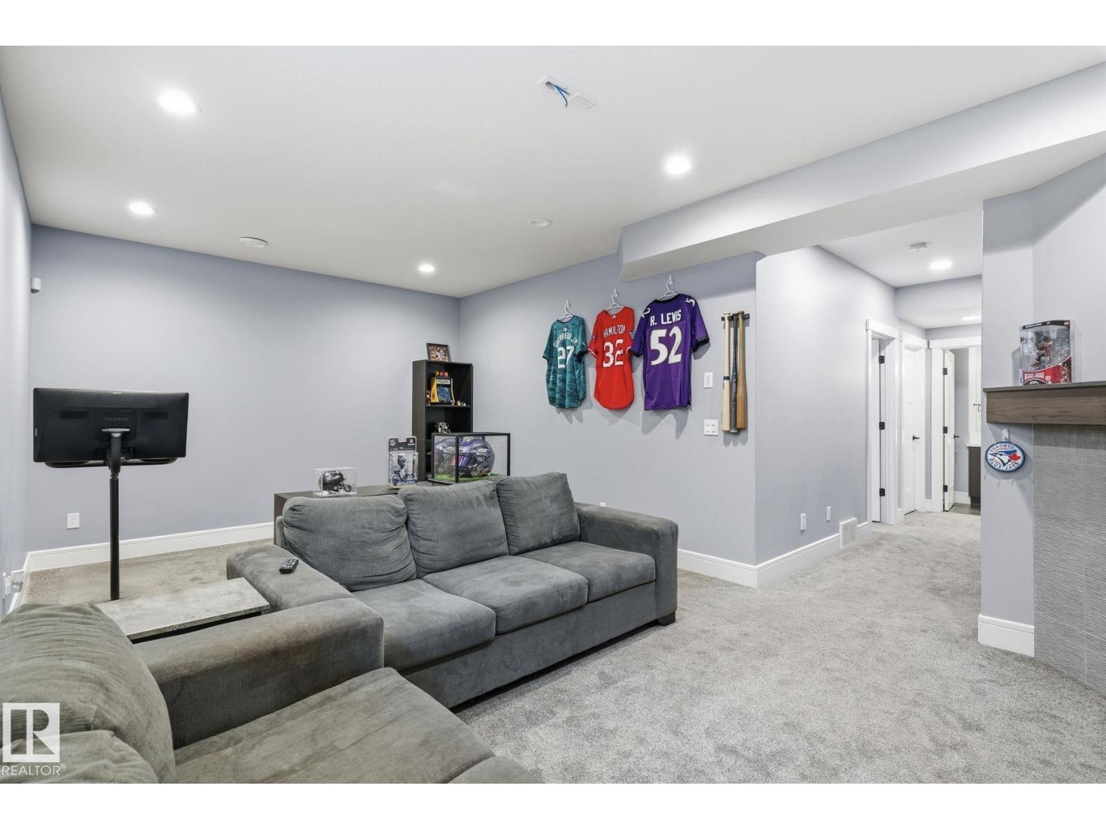 14 COPPERHAVEN DR - 31