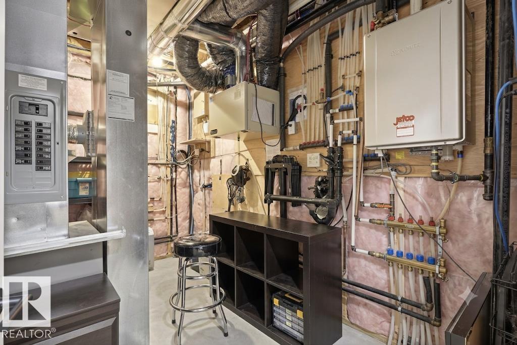 14 COPPERHAVEN DR - 32