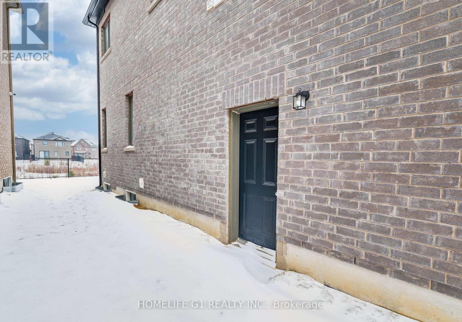 50 DUNDEE STREET - 22