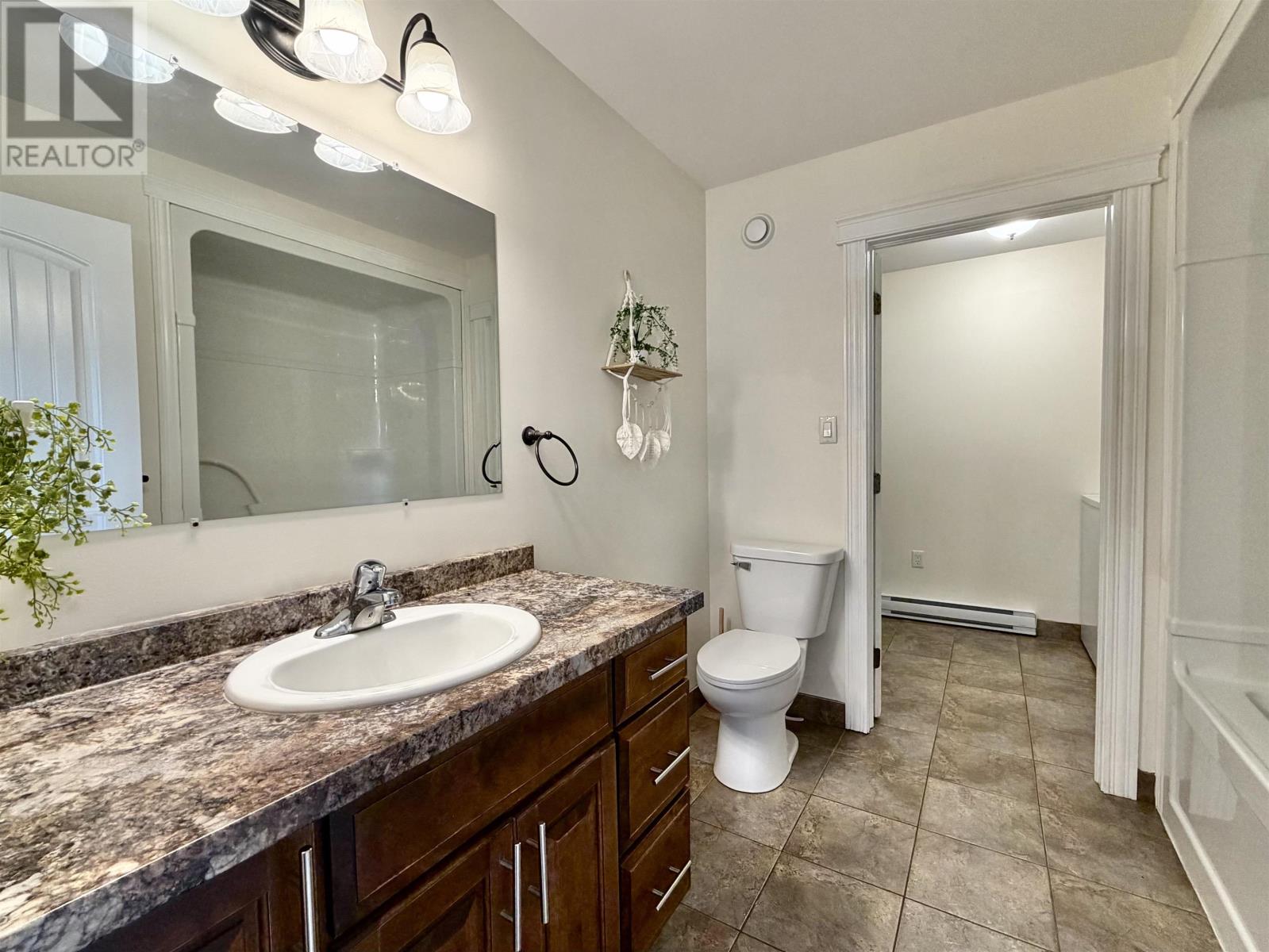 18 Parkman Drive - Image 15