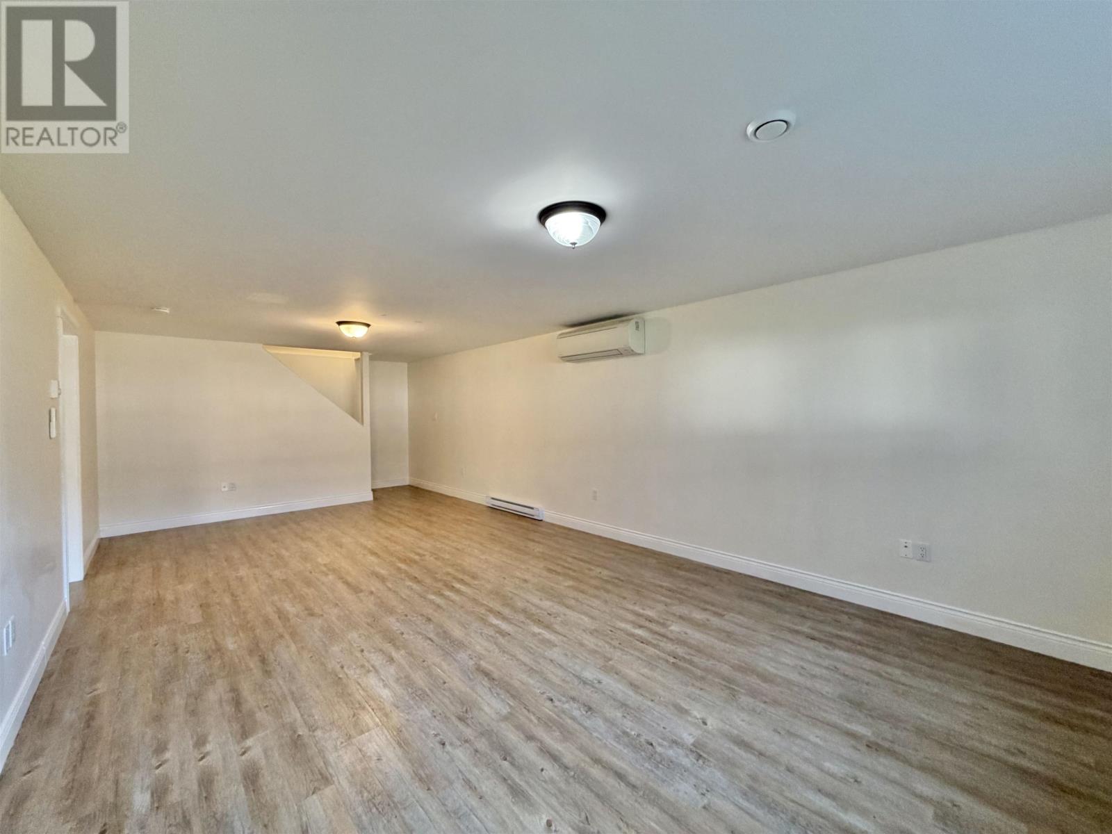18 Parkman Drive - 32