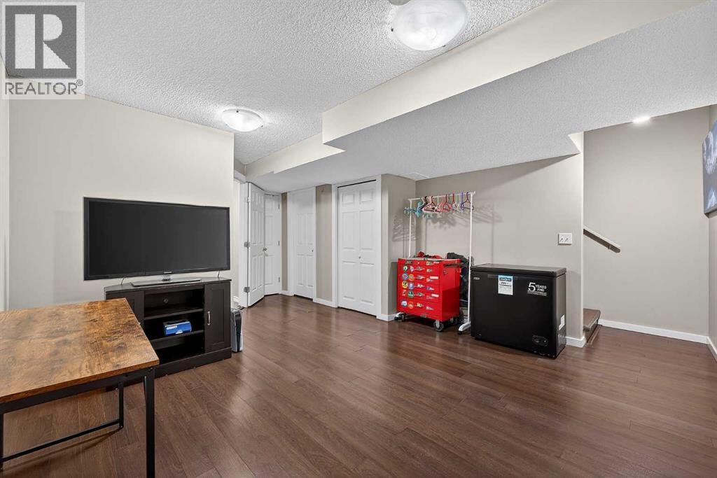#402 2005 Luxstone Boulevard SW - 40