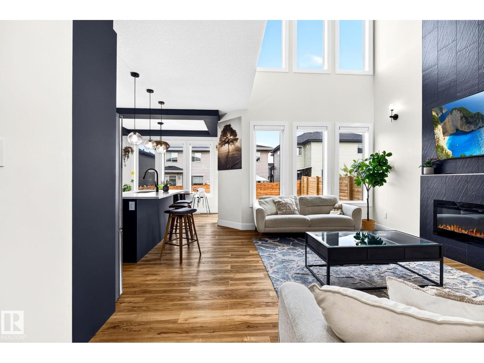 423 42 ST SW - 11