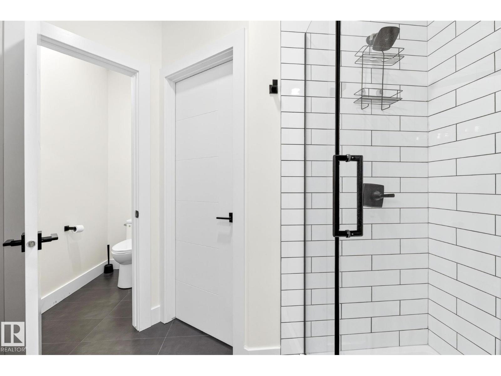 423 42 ST SW - 30