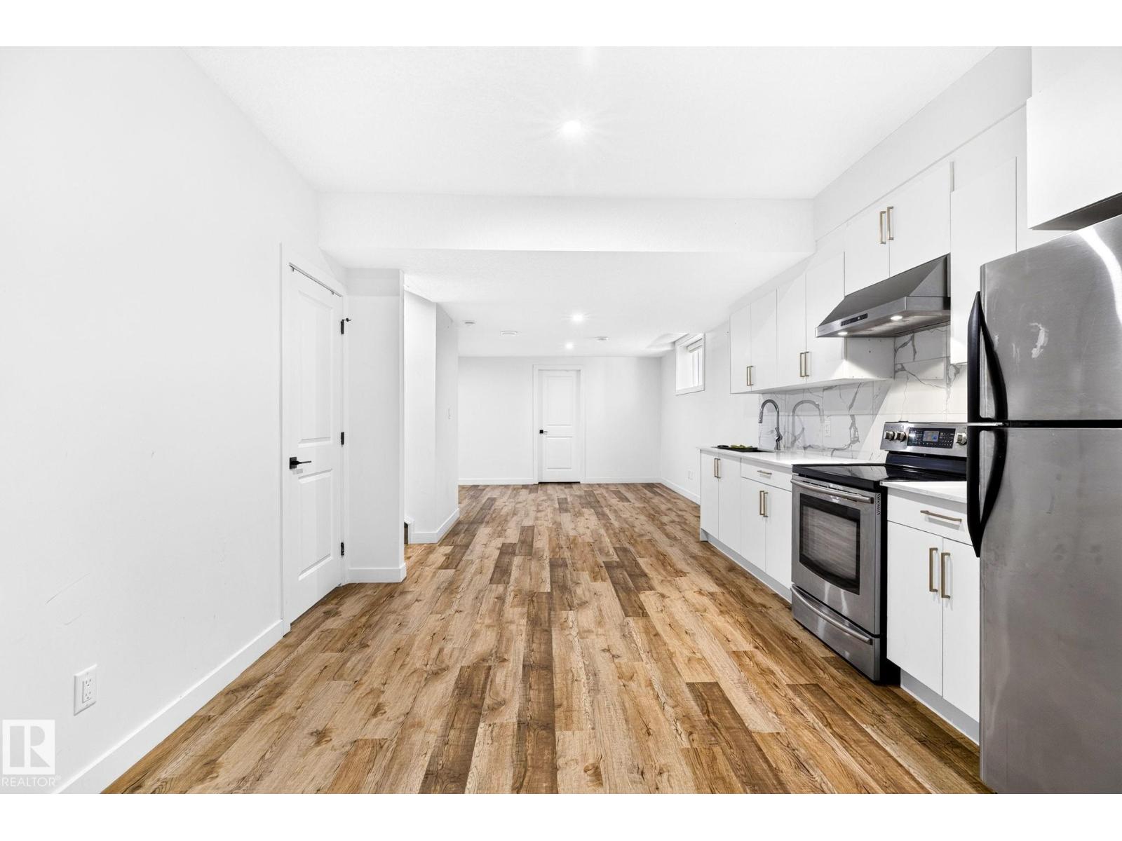 423 42 ST SW - 40
