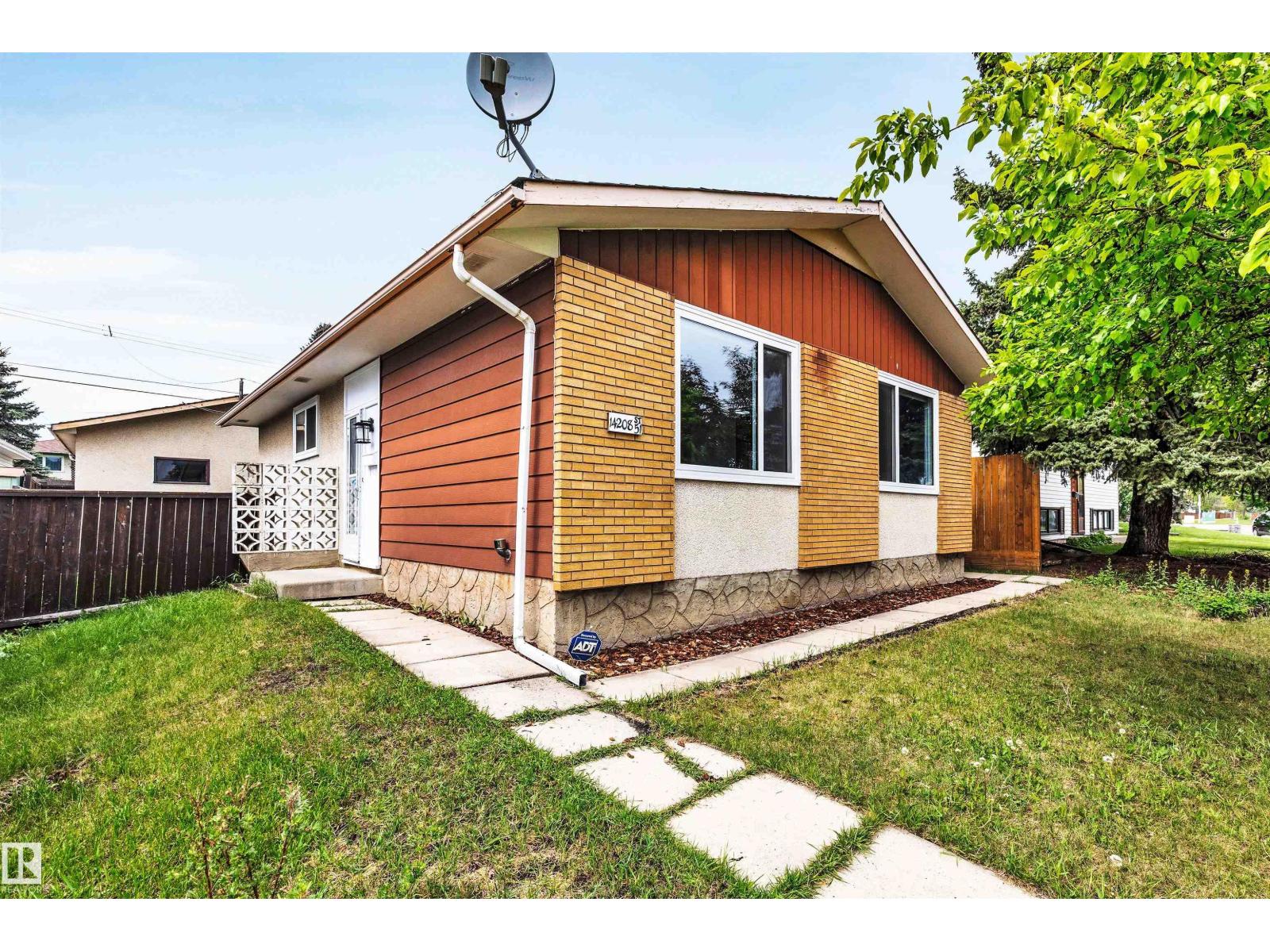14208 51 ST NW - 34