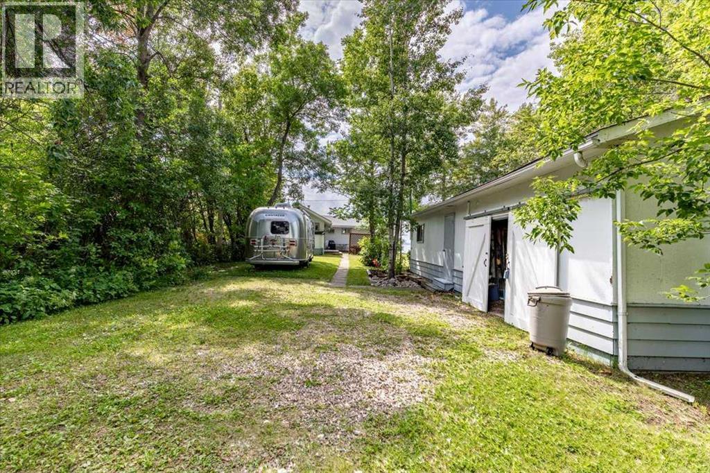 59 Beach Avenue — photo 30