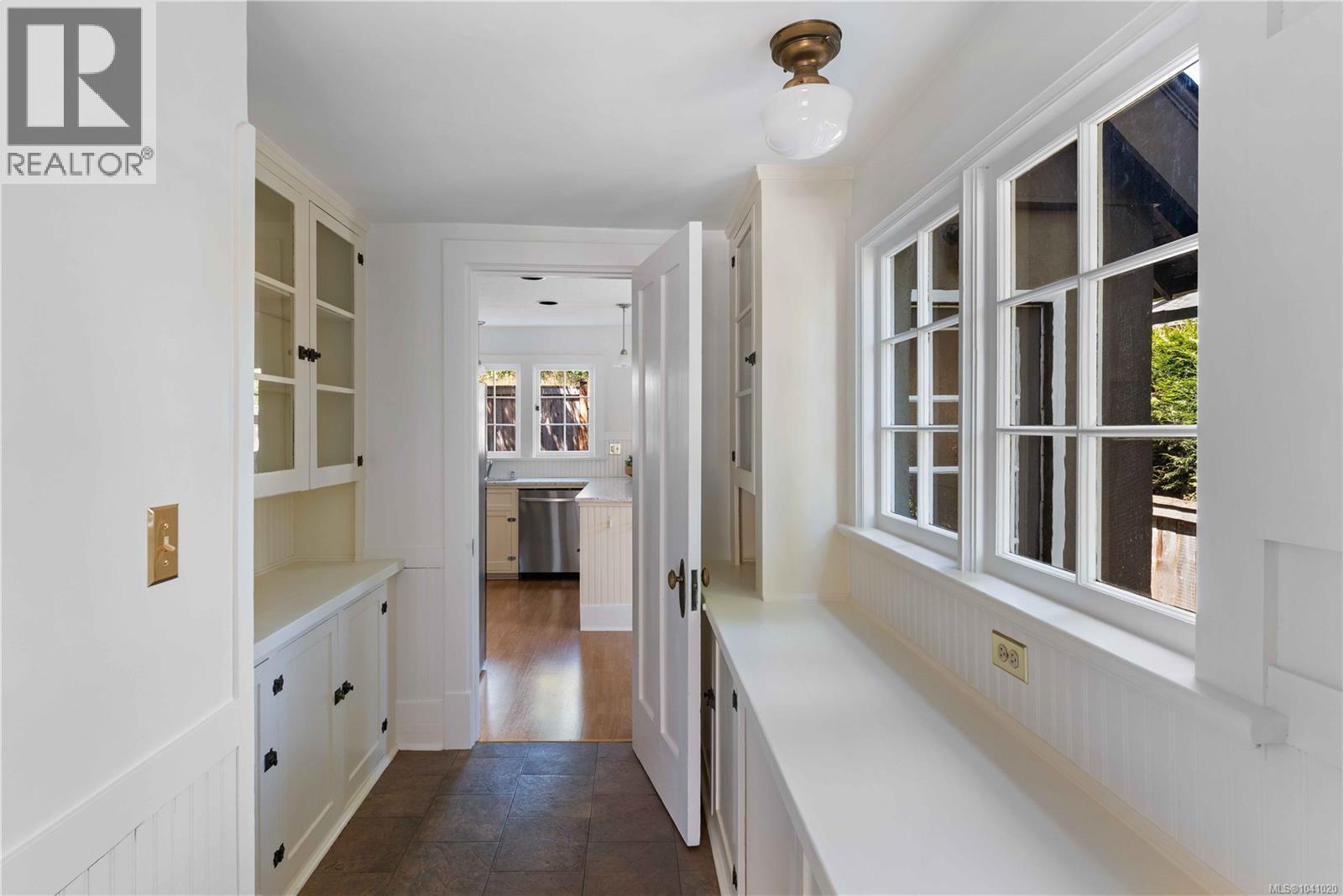 1562 Richardson St - 15