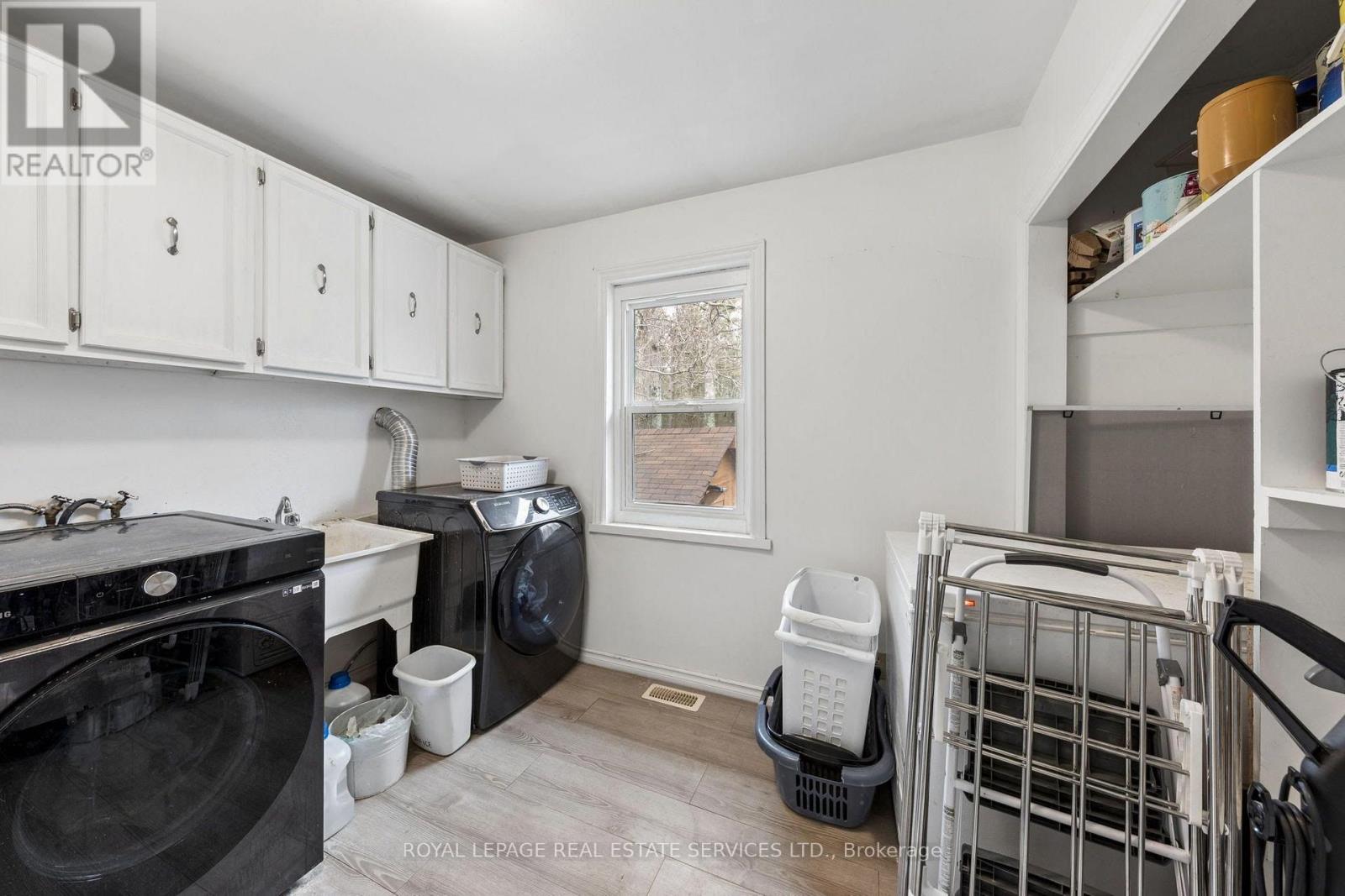 93 RONALD AVENUE - Image 23