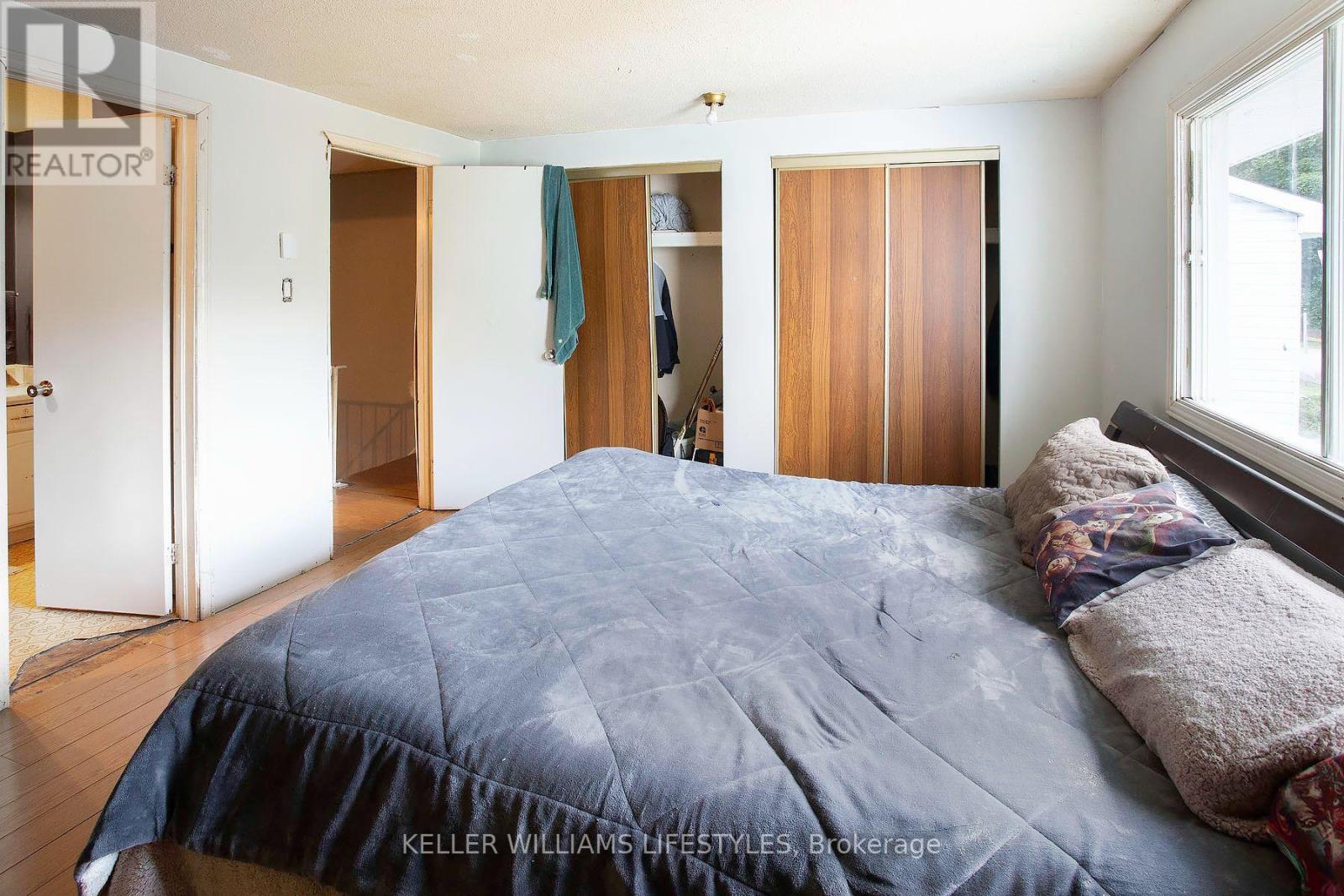 120 MONMORE ROAD - 11