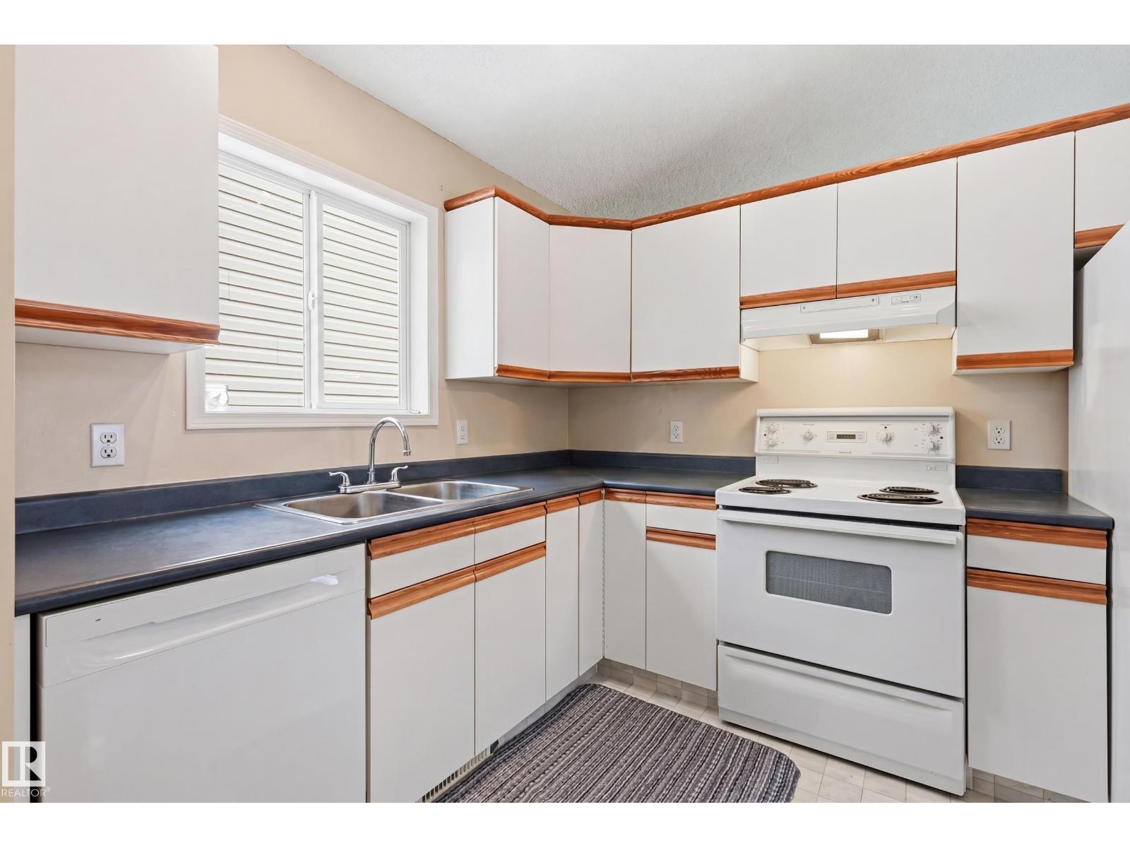2050 TANNER WD NW - 7