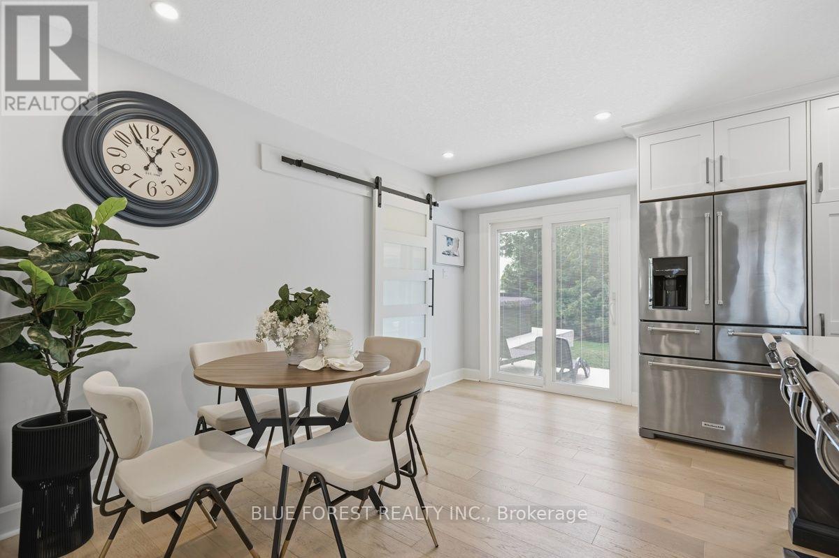 21 AGINCOURT PLACE - 18
