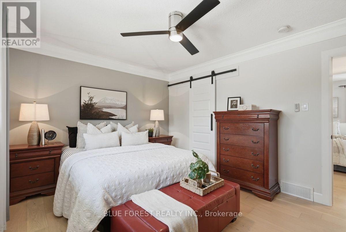 21 AGINCOURT PLACE - 23